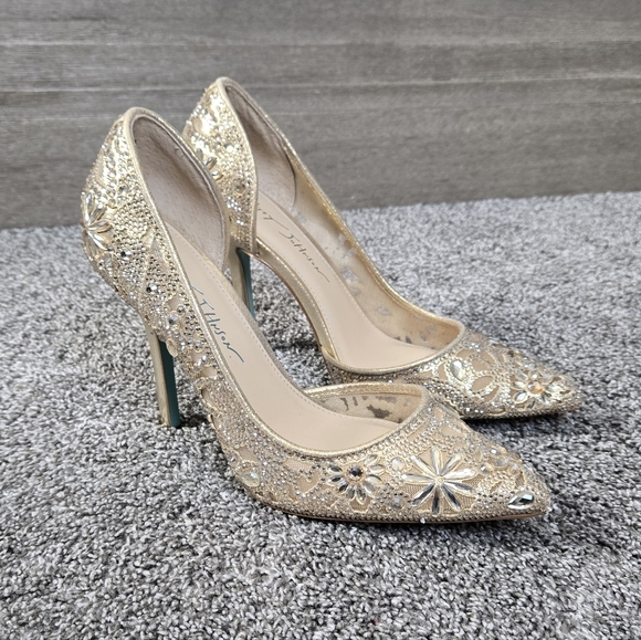 Betsey Johnson Women's Chic Rhinestone Evening Pumps NEW size 7 - Picture 3 of 16